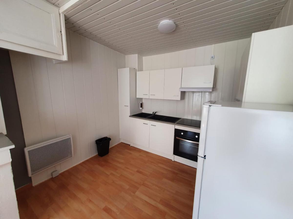 Vansuly 2 Apartment